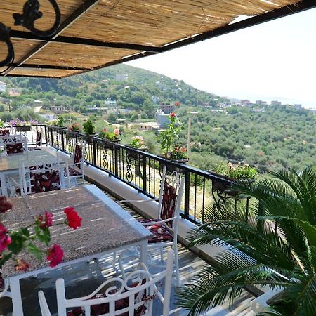 Vila Panorama Piqeras Bed and Breakfast Exterior foto