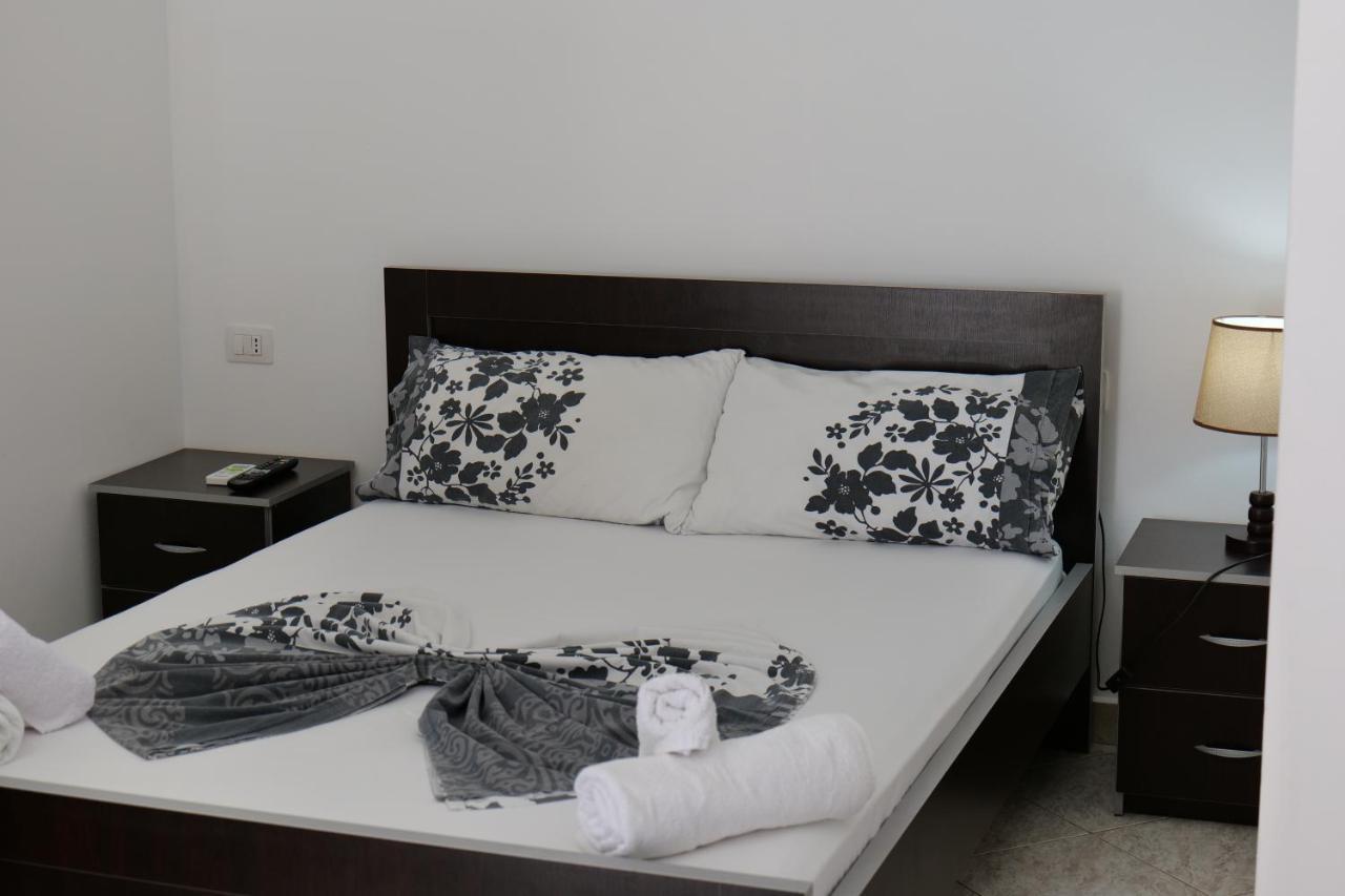 Vila Panorama Piqeras Bed and Breakfast Exterior foto