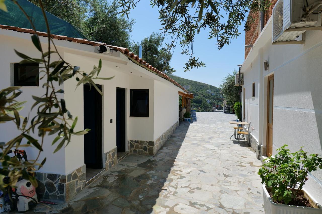 Vila Panorama Piqeras Bed and Breakfast Exterior foto