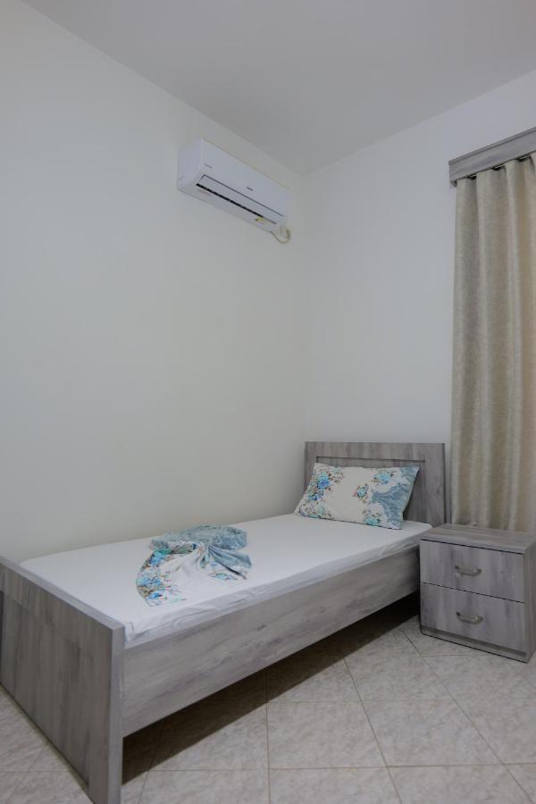 Vila Panorama Piqeras Bed and Breakfast Exterior foto